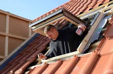 Pose de fenêtres de toit Velux à Lacaugne